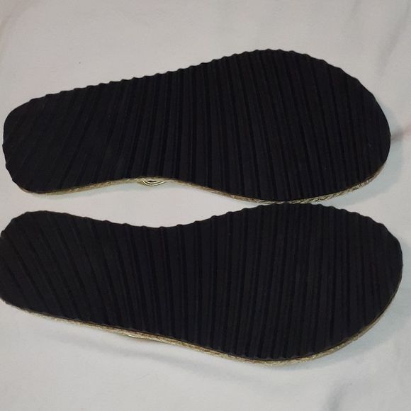 Chilis‎ Flip Flop Bedazzled Sandals in Case 6B - Picture 5 of 7